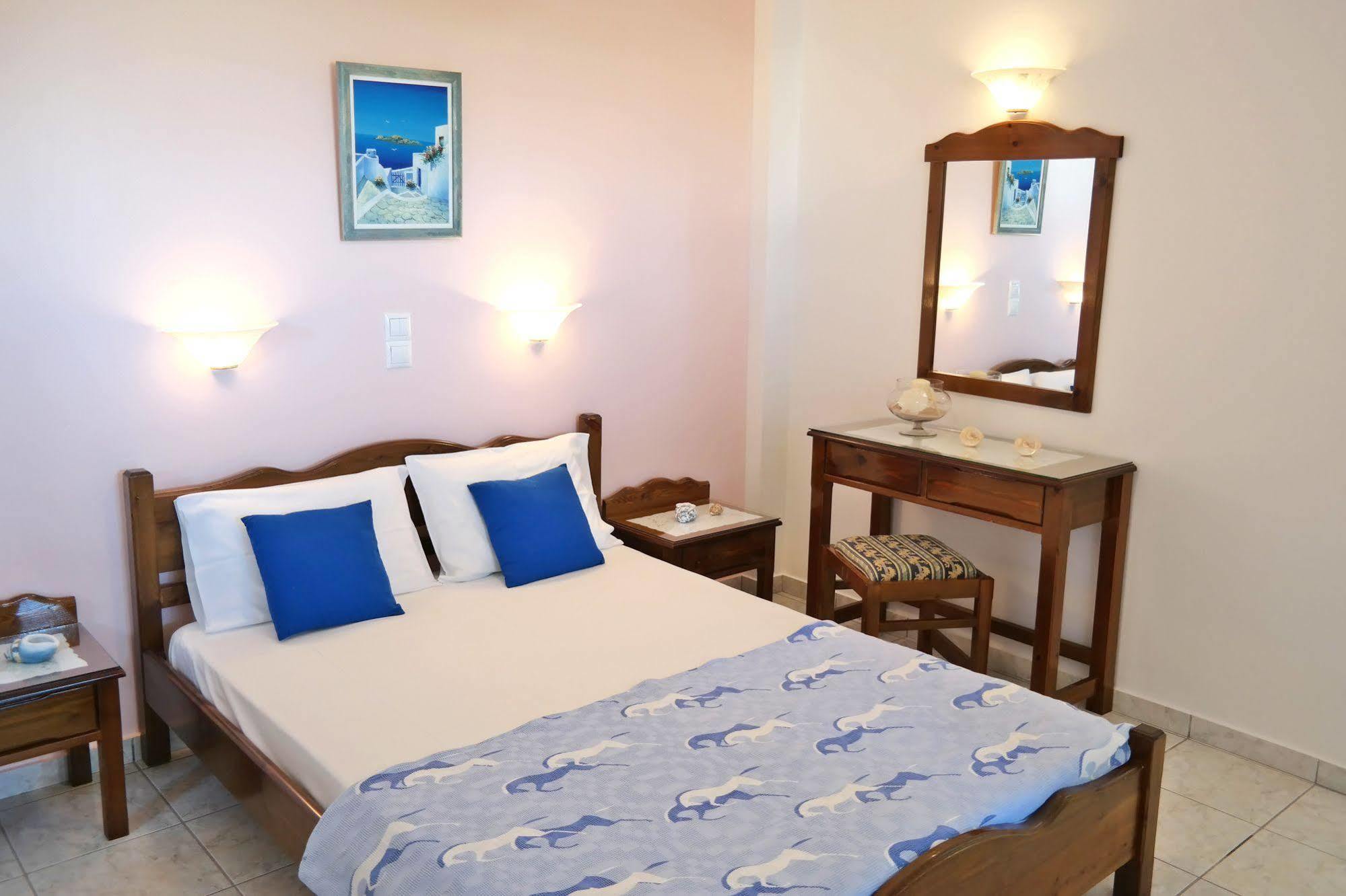 Mina'S Studios In Naxos Island Agios Prokopios  Exterior photo